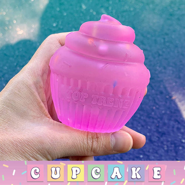 Top Trenz Inc - Super Duper Sugar Squisher Toy - Sprinkle Filled Cupcakes